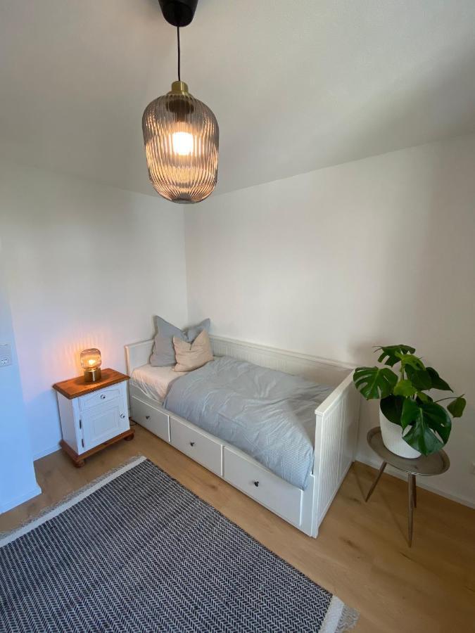 Gemuetliche Wohnung Am Federsee Bad Buchau Bagian luar foto